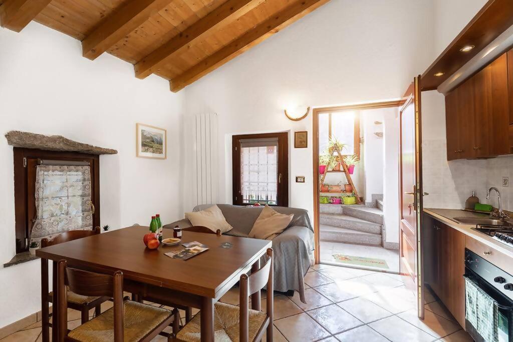 Dimora Gilles Aosta Valley Bard Room photo